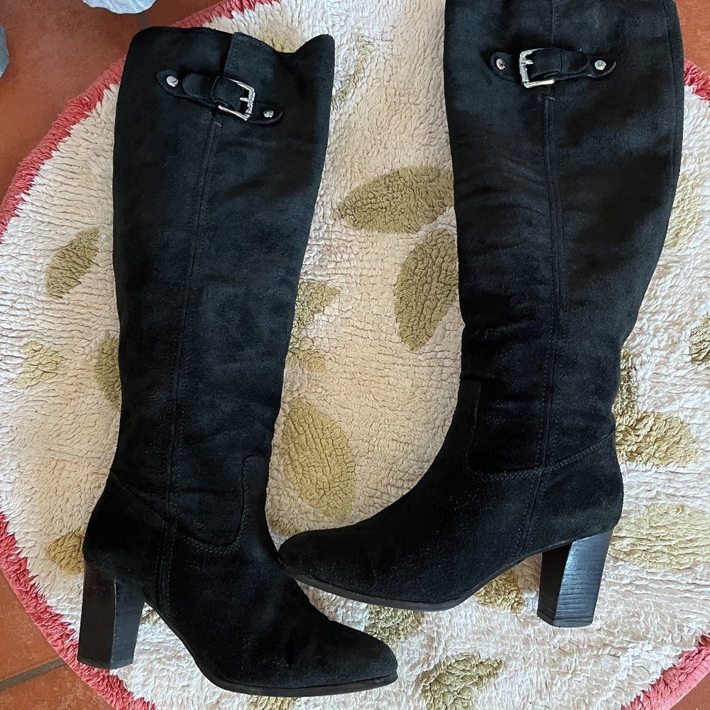 Knee high suede leather